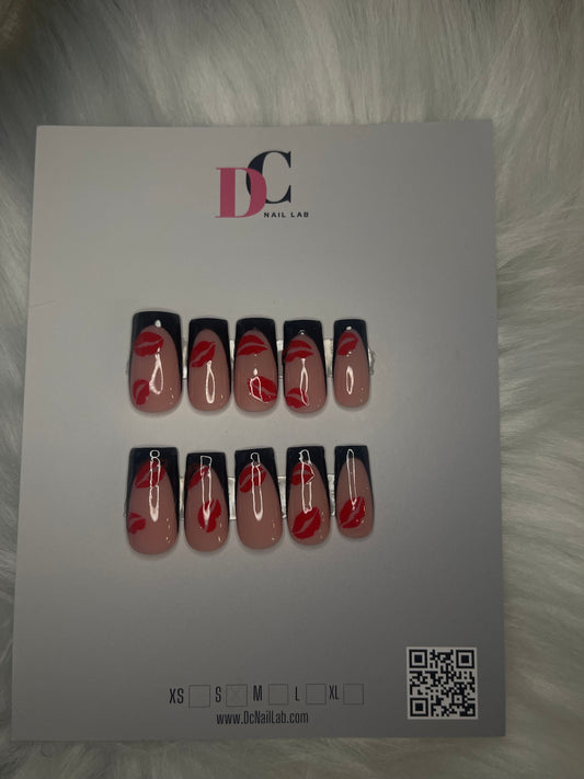 Lip Print French Tips
